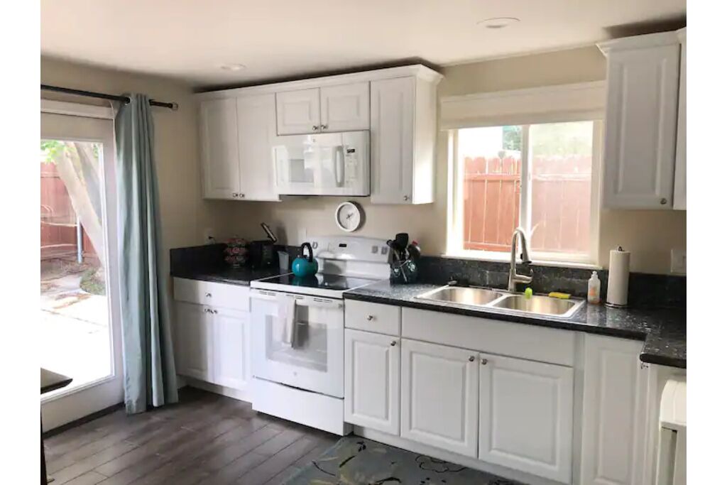 Photo of Kitchen in Southwestern Sacramento