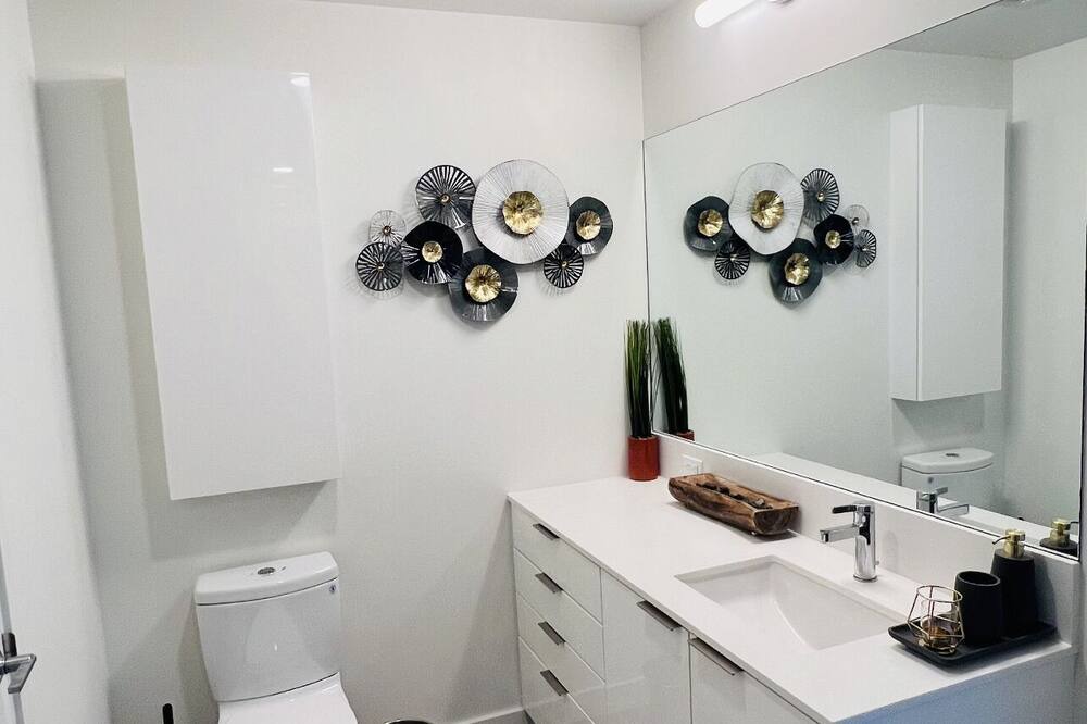 Photo of Bathroom in Atwater Village