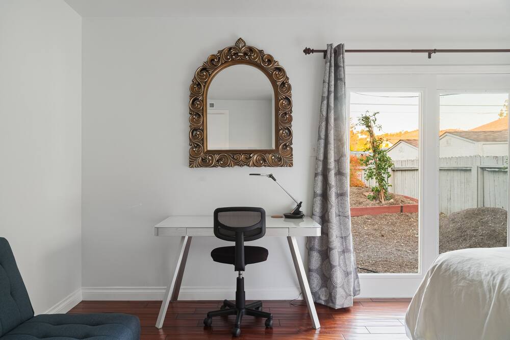 Photo of Bedroom in North Tustin