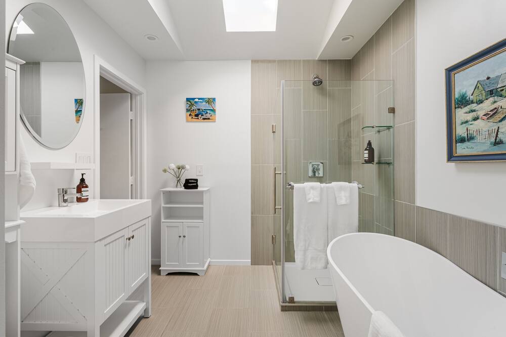 Photo of Bathroom in North Tustin