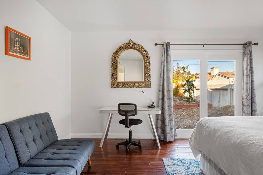 Photo of Bedroom in North Tustin