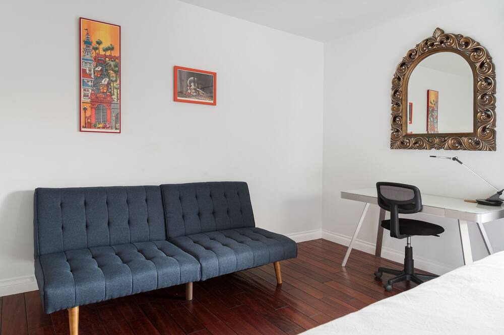 Photo of Bedroom in North Tustin