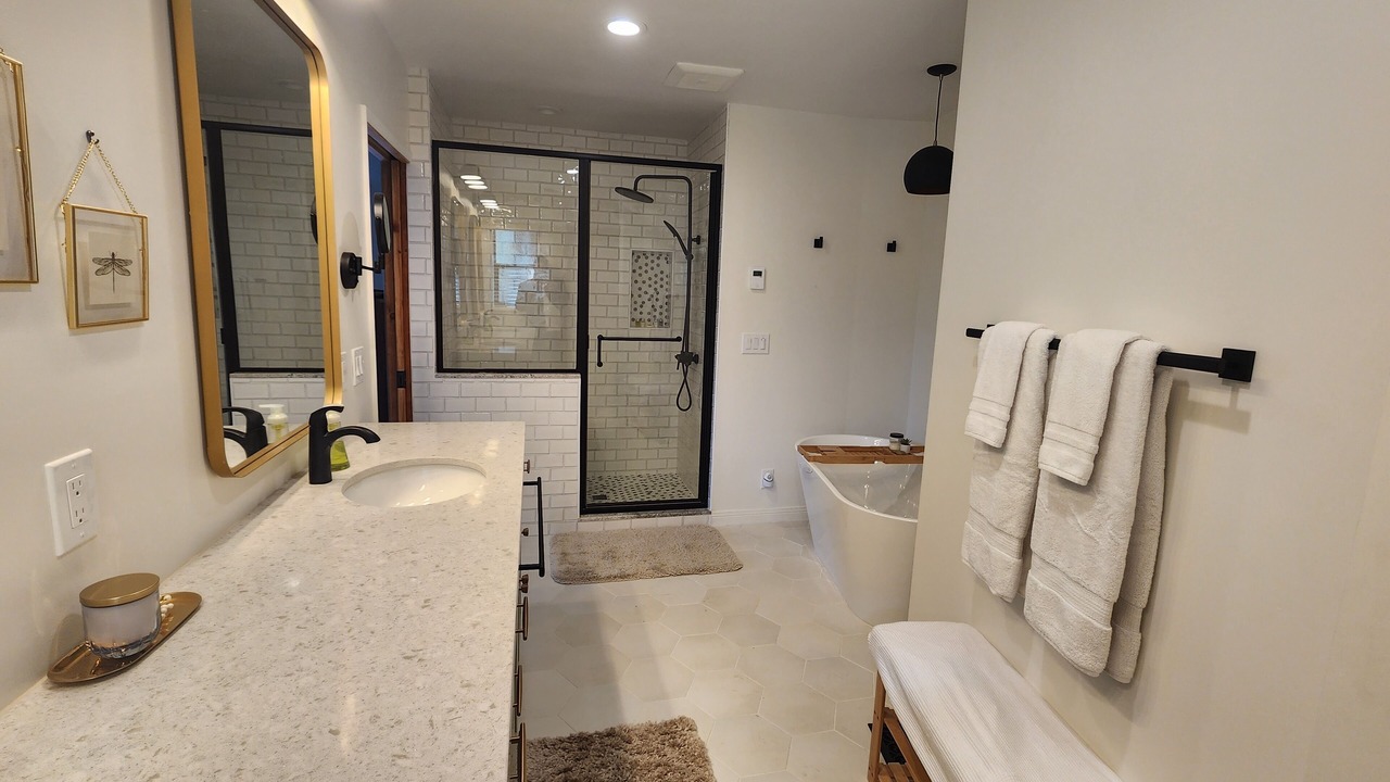 Photo of Bathroom in Idyllwild