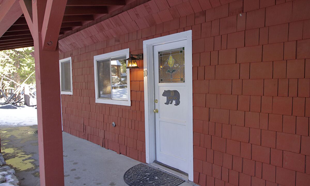 Photo of Bedroom in Idyllwild
