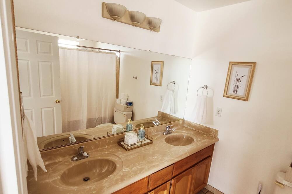 Photo of Bathroom in Porterville