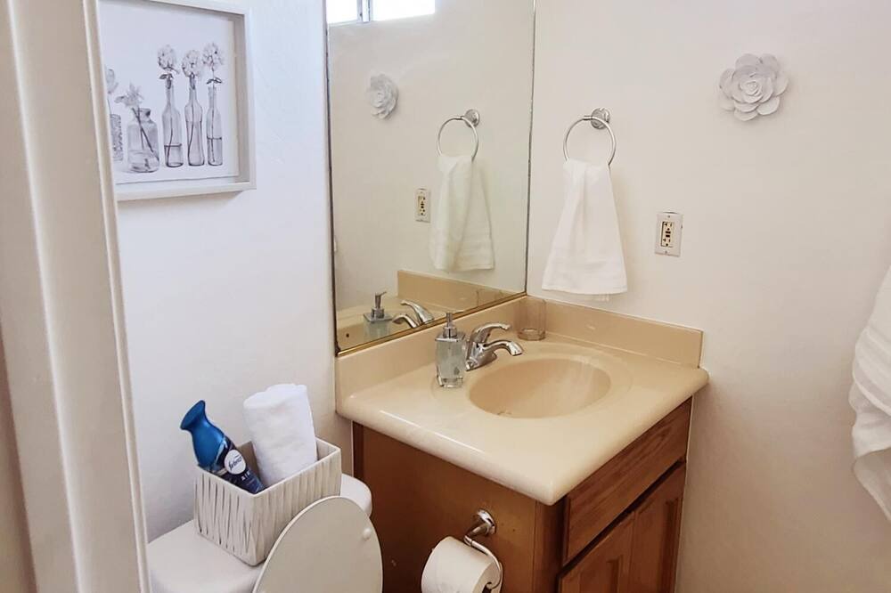 Photo of Bathroom in Porterville