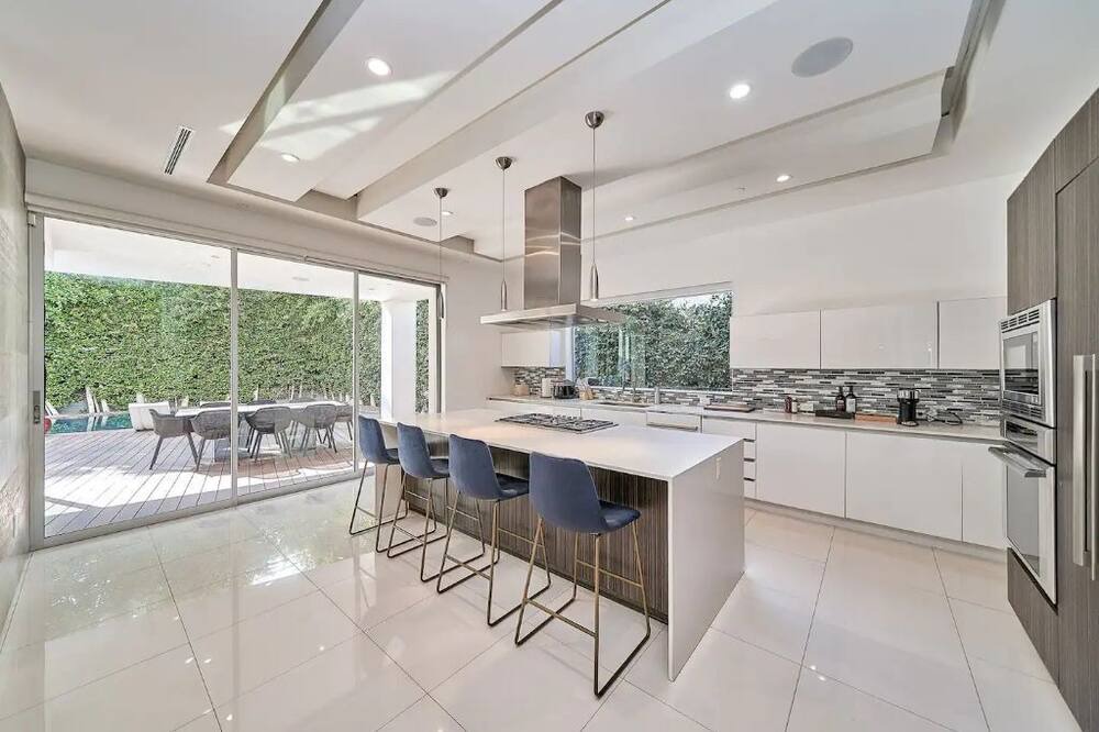 Photo of Kitchen in Greater Wilshire - Hancock Park