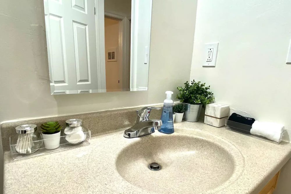 Photo of Bathroom in Glendale