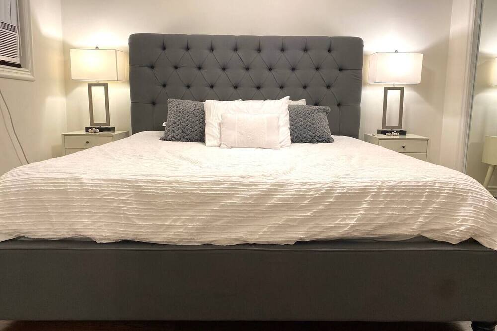 Photo of Bedroom in Glendale