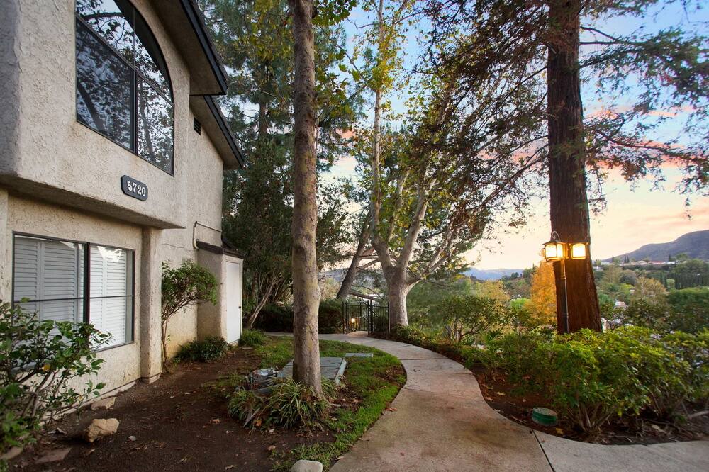 Photo of Others in Agoura Hills