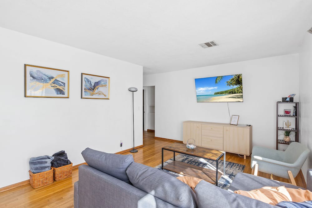 Photo of Bedroom in Walnut Valley