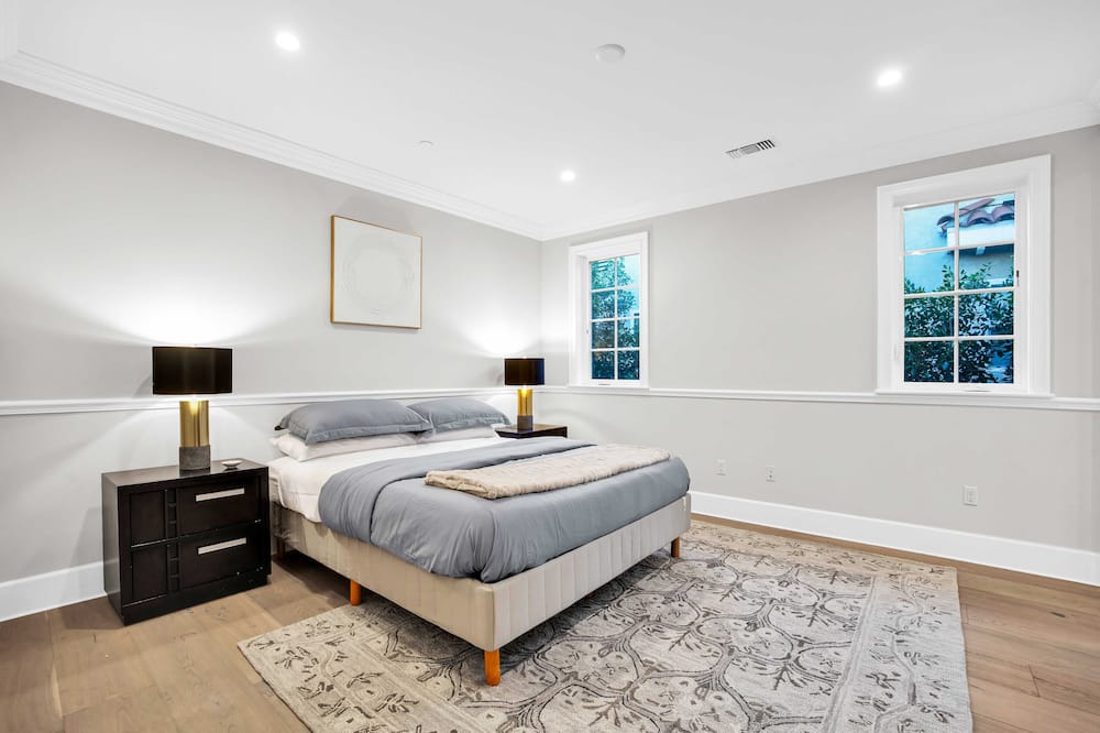 Photo of Bedroom in Valley Village