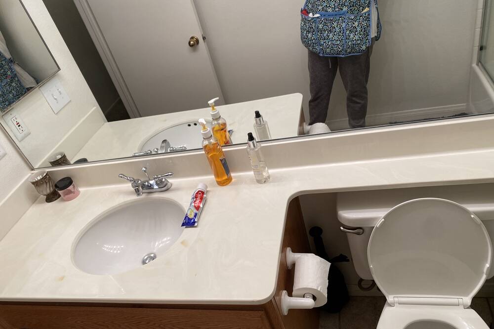 Photo of Bathroom in Guasti