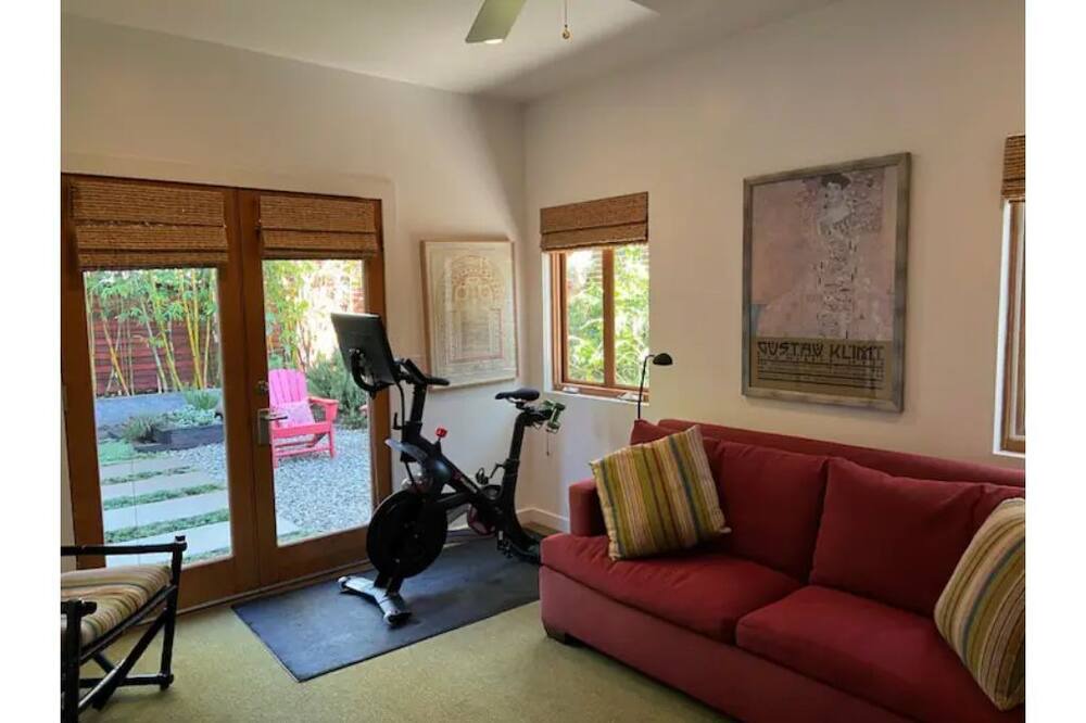 Photo of Bedroom in Sunset Park