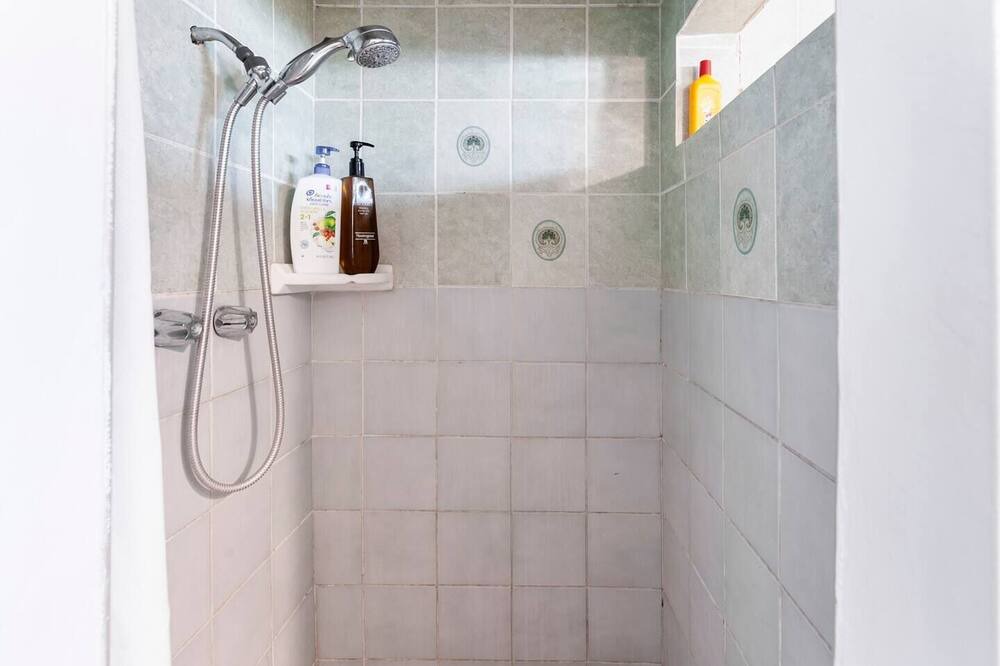 Photo of Bathroom in Duarte