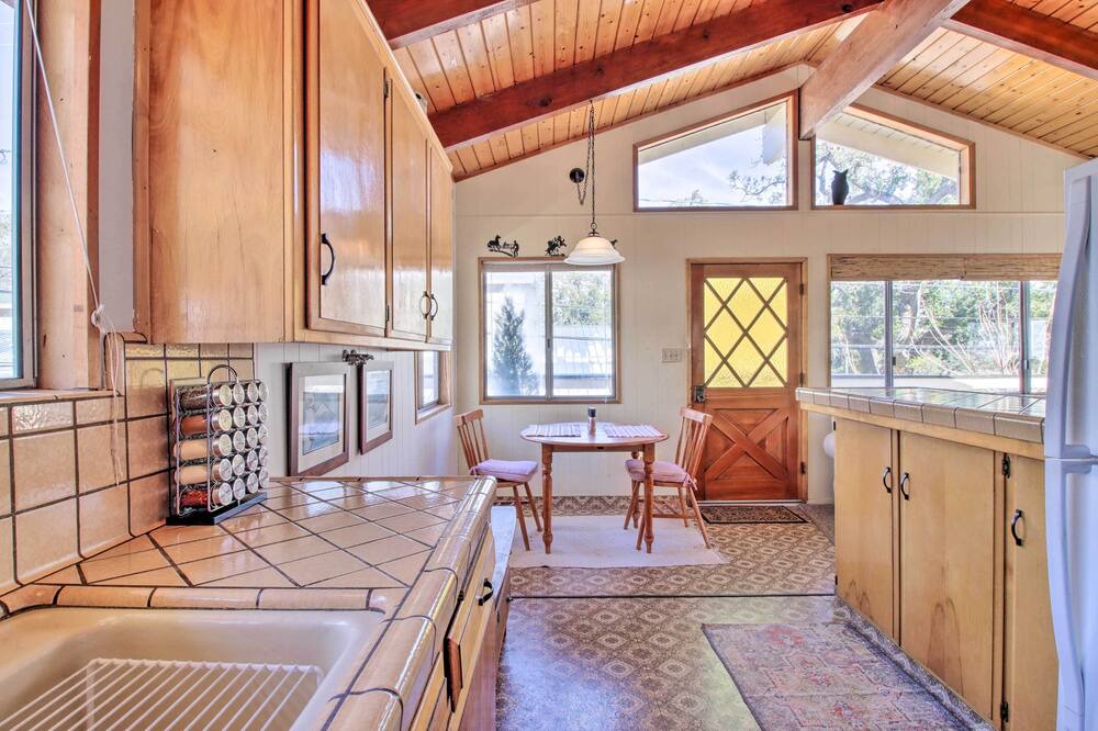 Photo of Kitchen in Frazier Park