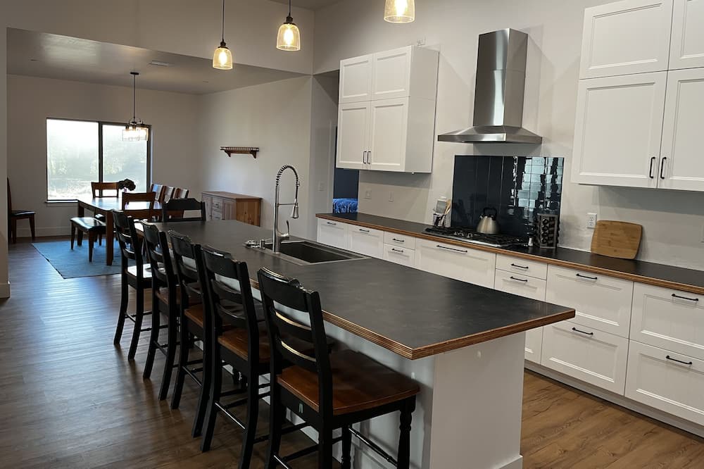 Photo of Kitchen in Crescent City
