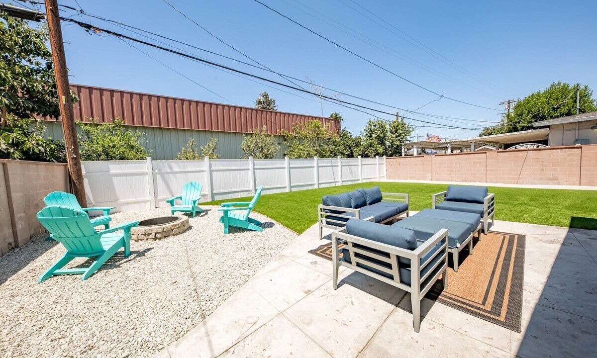 Photo of Outdoor in Bellflower