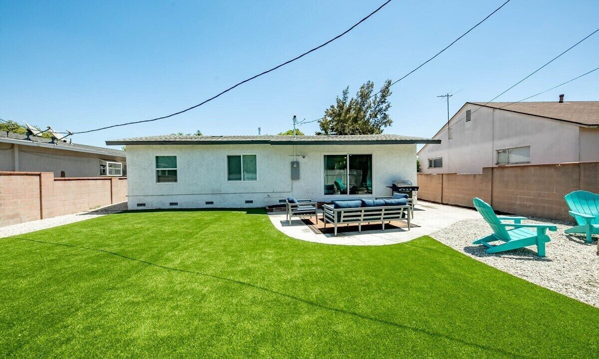 Photo of Outdoor in Bellflower