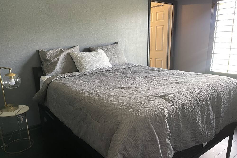 Photo of Bedroom in Banning