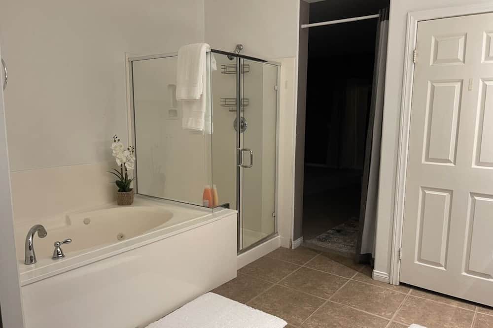 Photo of Bathroom in Banning