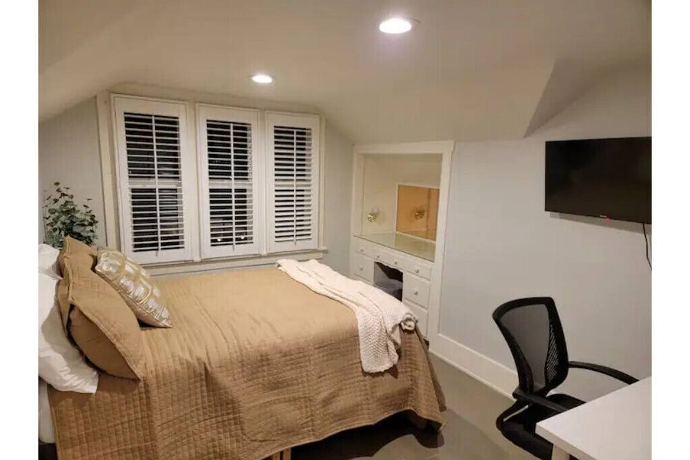 Photo of Bedroom in Whittier