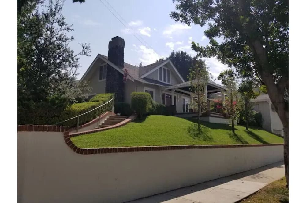 Photo of Outdoor in Whittier