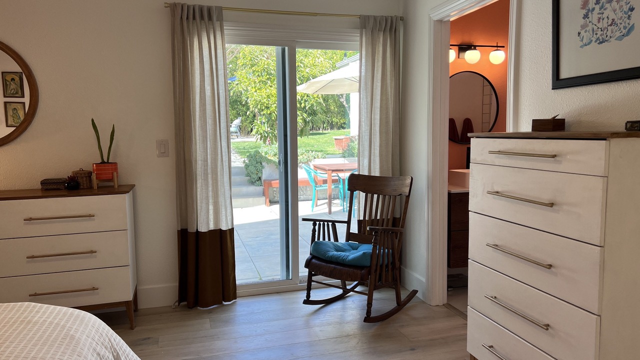 Photo of Livingroom in Altadena