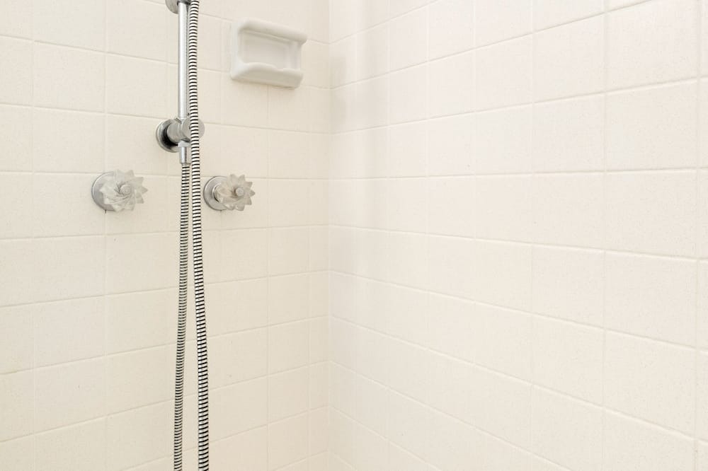 Photo of Bathroom in Ridgecrest