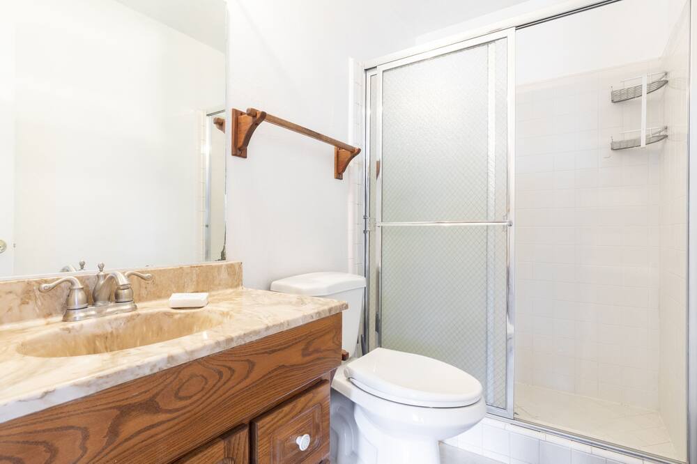 Photo of Bathroom in Ridgecrest