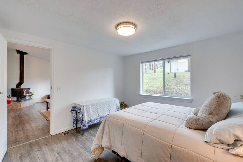 Photo of Bedroom in Penn Valley