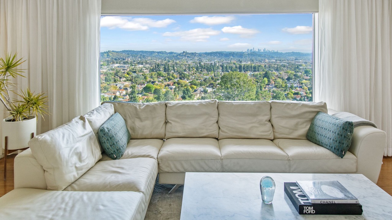 Photo of Livingroom in Greenbriar