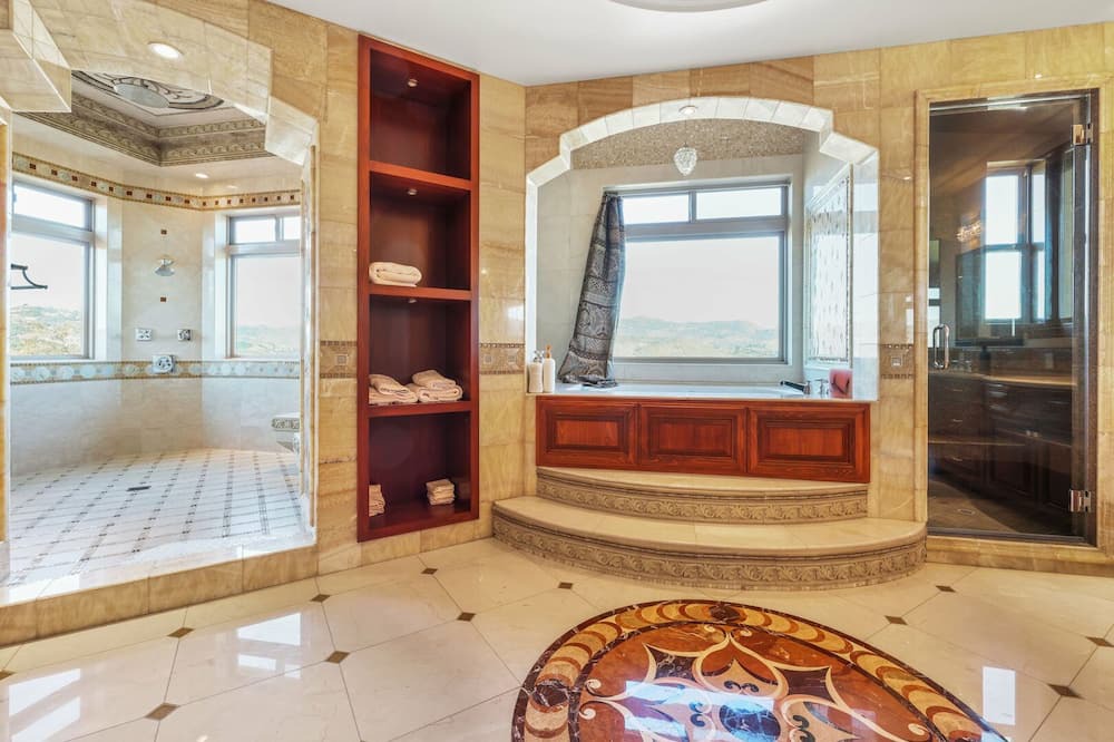 Photo of Bathroom in Escondido