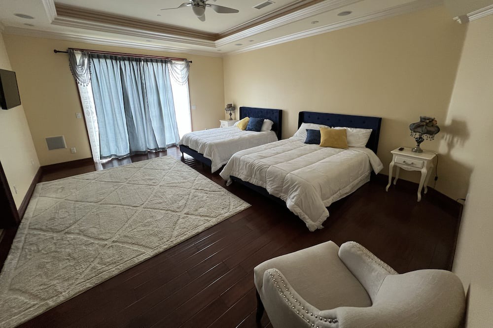 Photo of Bedroom in Escondido