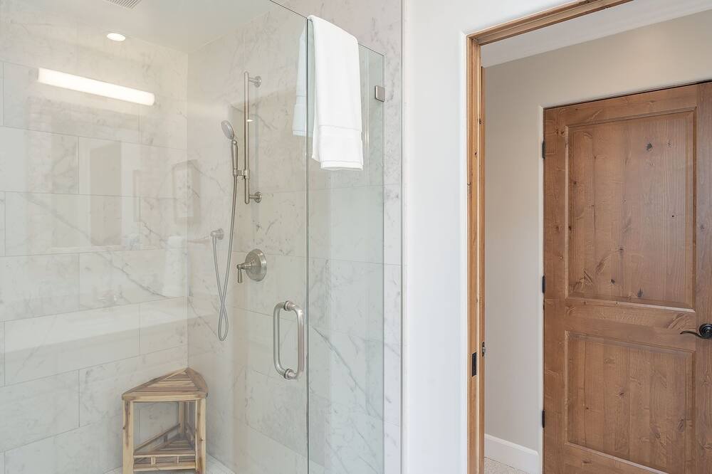 Photo of Bathroom in Hatton Fields