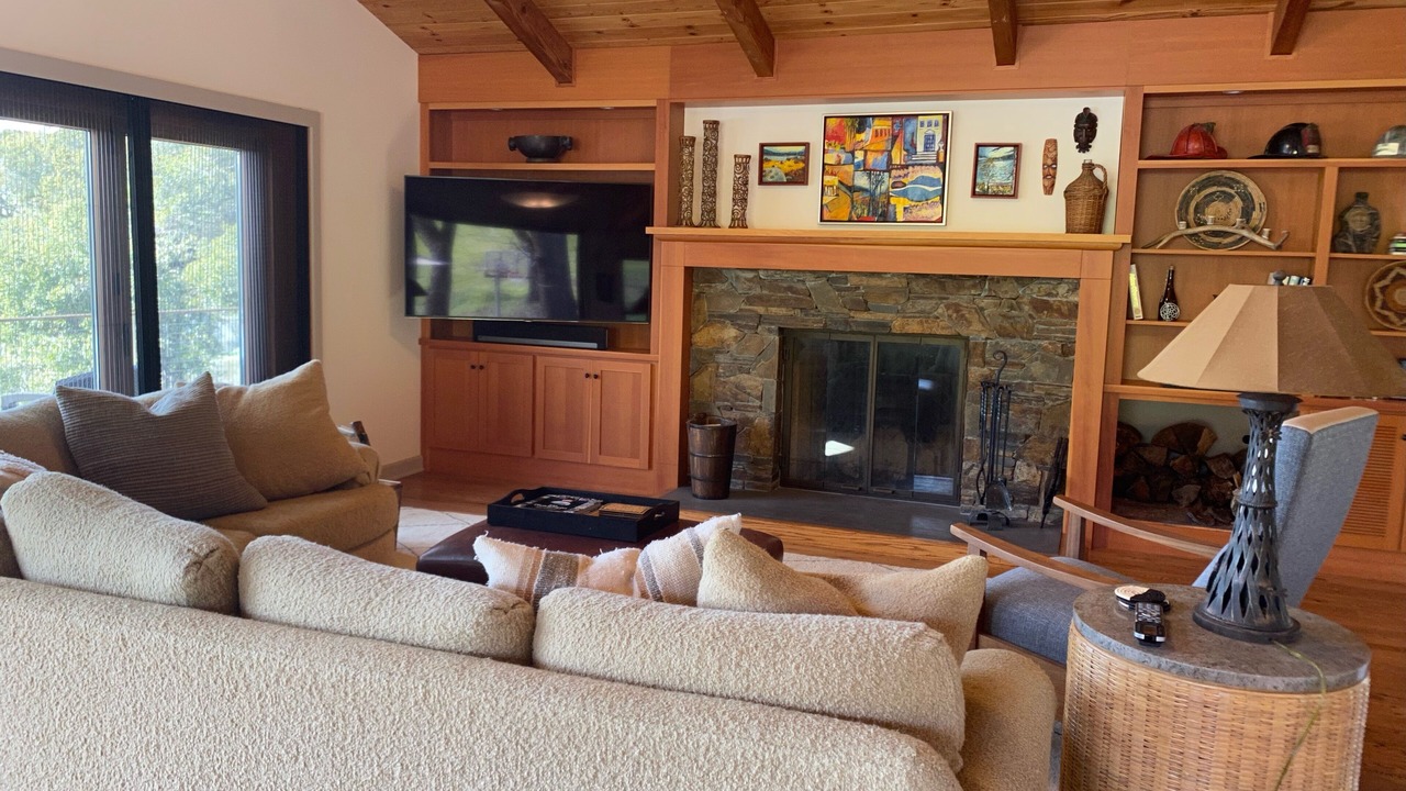 Photo of Livingroom in Geyserville