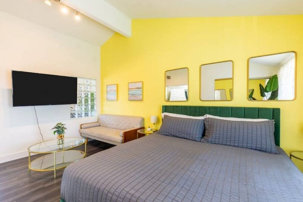 Photo of Bedroom in East Whittier