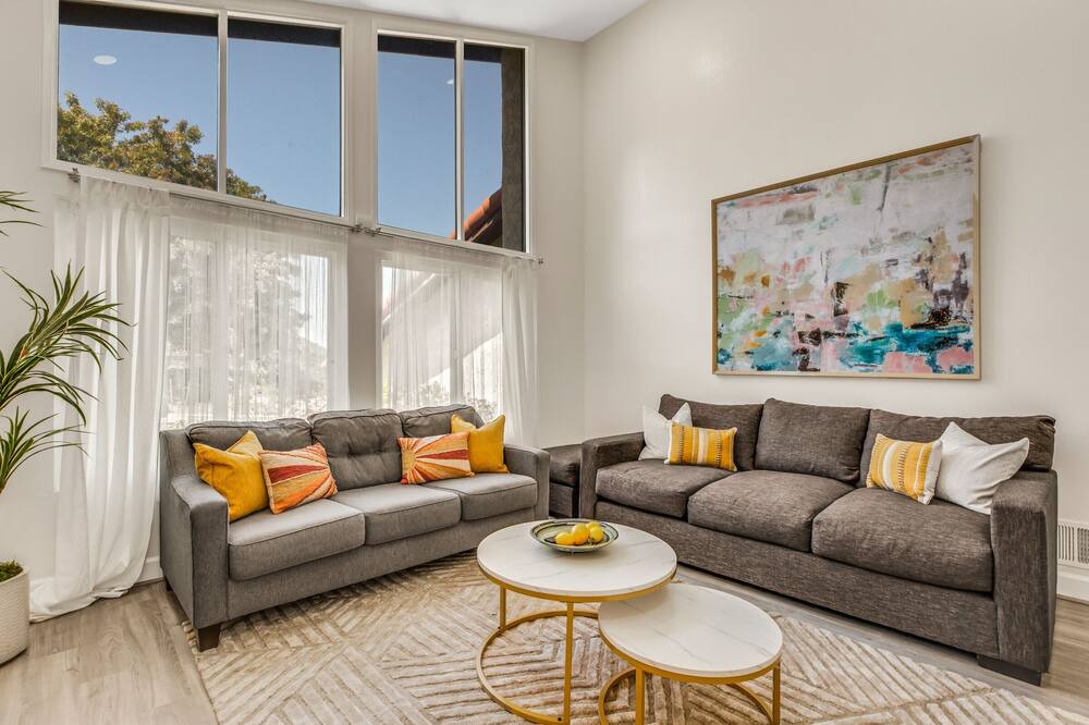 Photo of Livingroom in Torrance