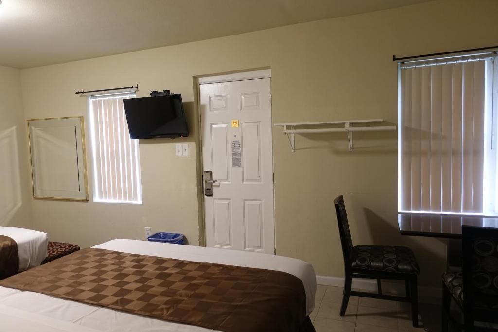 Photo of Bedroom in Lincoln Acres