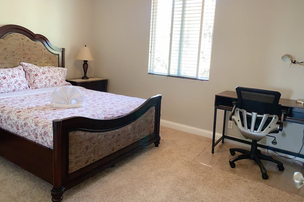 Photo of Bedroom in Eastvale
