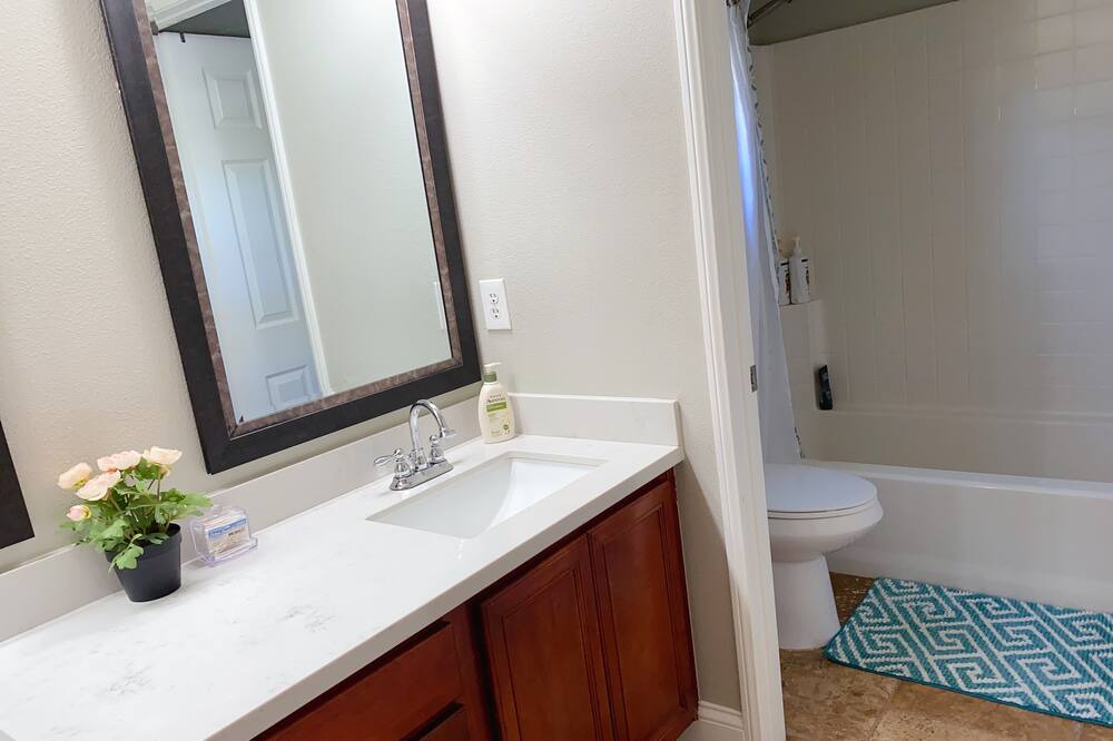 Photo of Bathroom in Eastvale