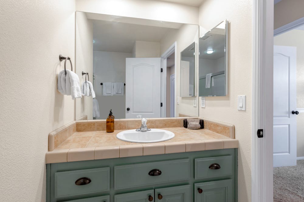 Photo of Bathroom in Indian Cove