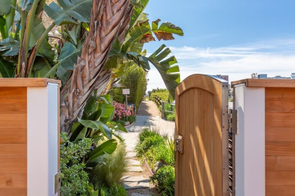 Photo of Outdoor in Silver Strand