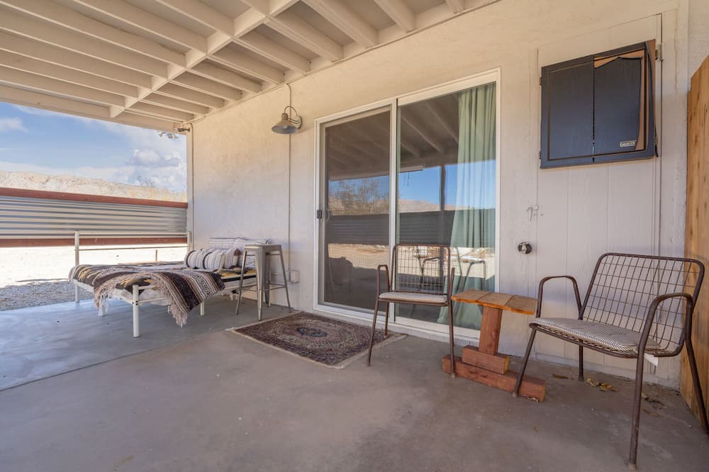 Photo of Patio Balcony in Morongo Valley