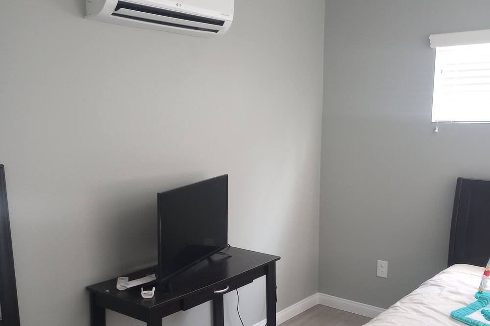 Photo of Bedroom in Banning