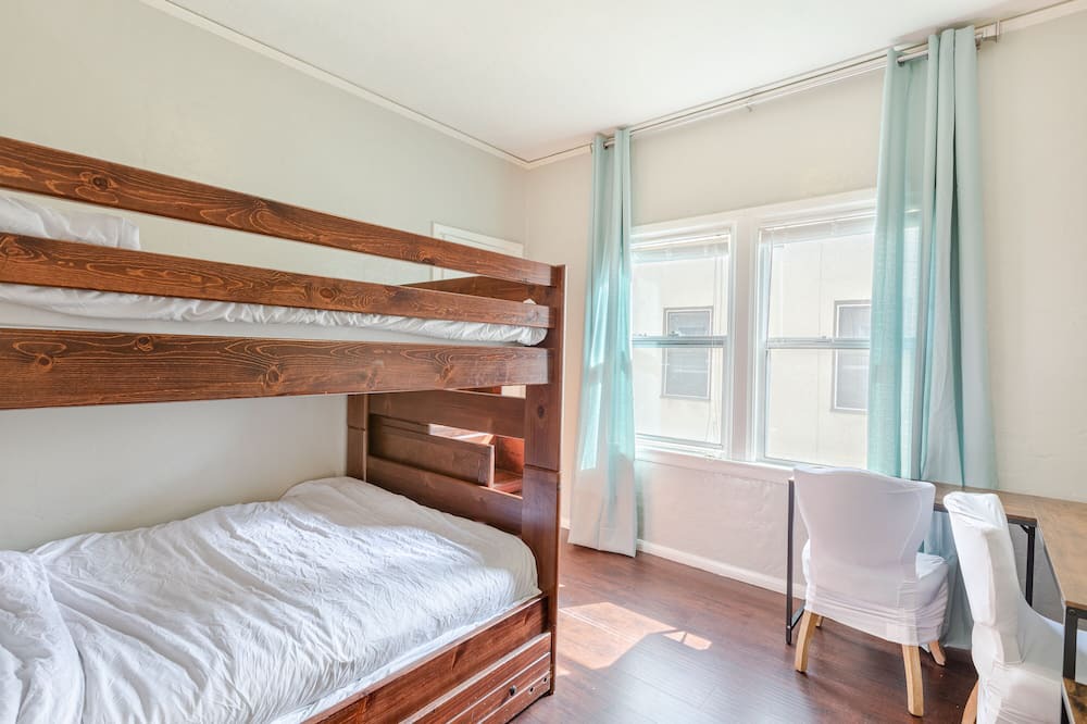 Photo of Bedroom in South Wrigley