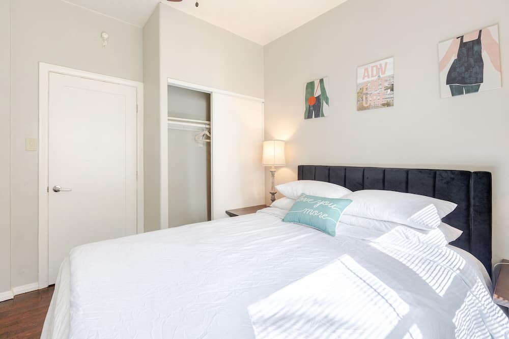 Photo of Bedroom in South Wrigley