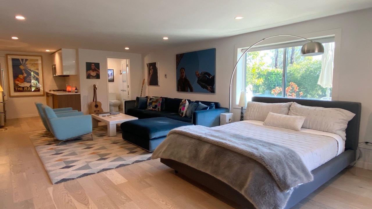 Photo of Bedroom in Altadena