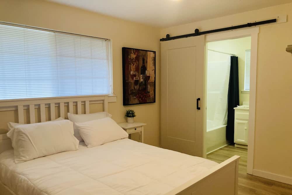 Photo of Bedroom in Shenandoah Valley