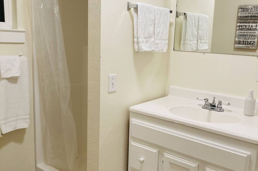 Photo of Bathroom in Shenandoah Valley
